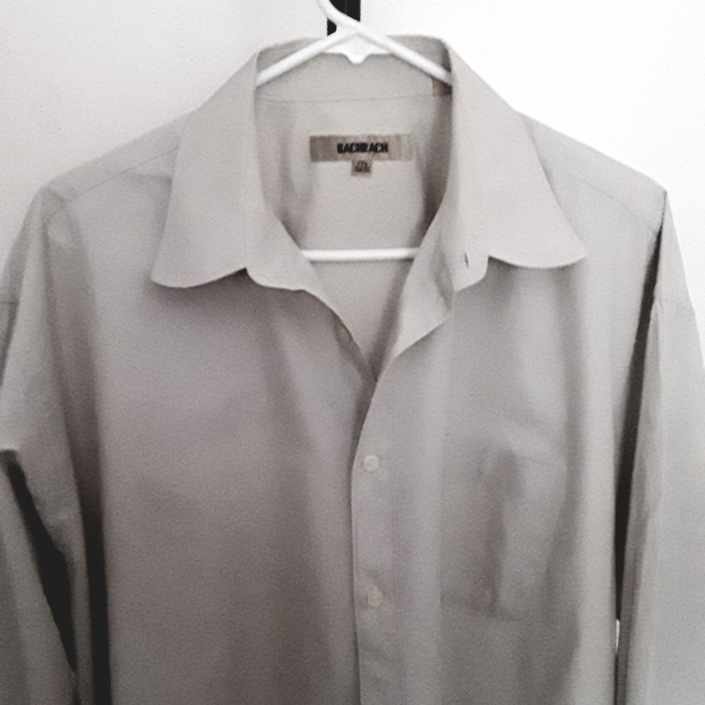 BACHRACH SHIRT. 17.5 / 34-35